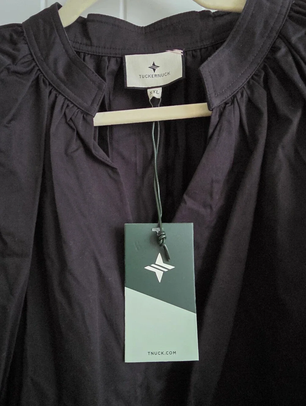 NWT Tuckernuck Ruthie Black Puff-Sleeve V-Neck Women's Top Plus Size XXL